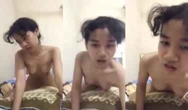 ABG Bugil Live Main Sama Bantal