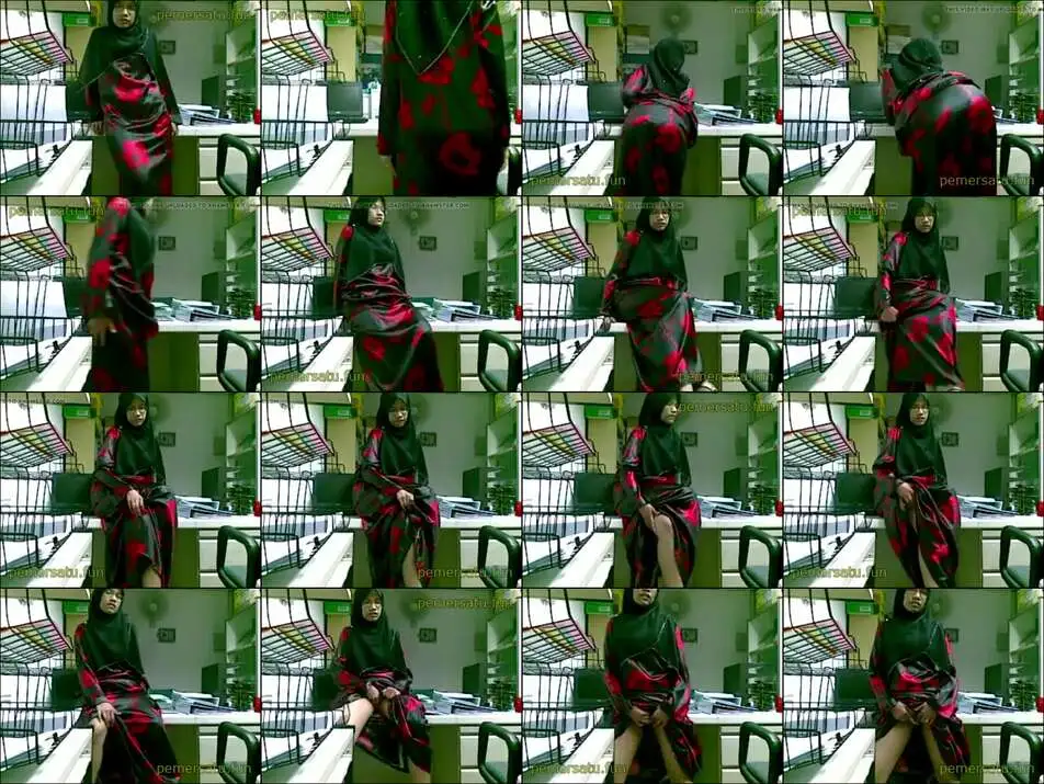 abg jilbab memek item ketagihan kontol ...