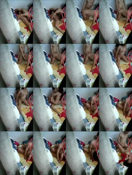 BOKEP INDO NGINTIP TEMAN KOST LAGI NGEN...