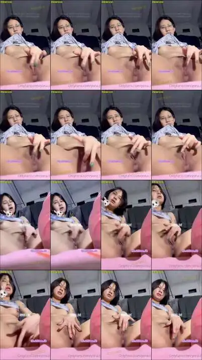 cantik kacamata colok memek pink
