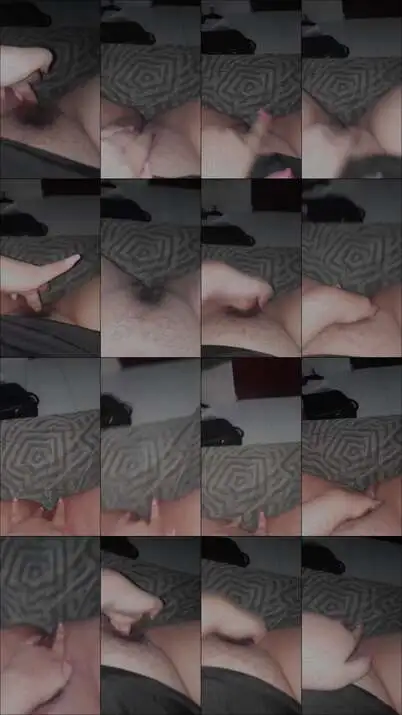 Cikosukaciki colmek di kasur keliatan t...