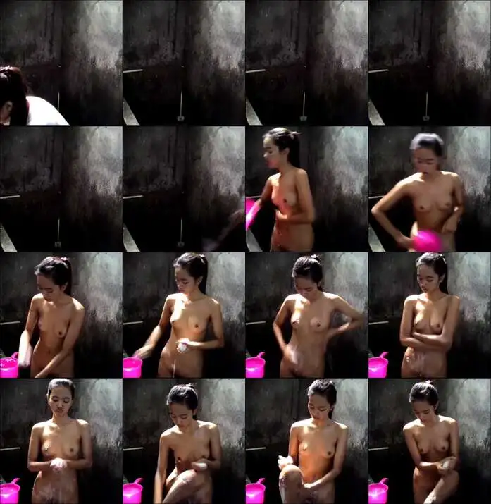 Ngintip adek mandi 1