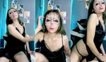 Yola Udah Jelas Horny Sengaja Pamer Uting Dream